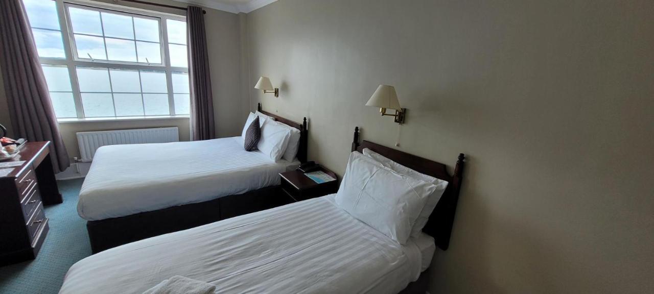 Commodore Hotel